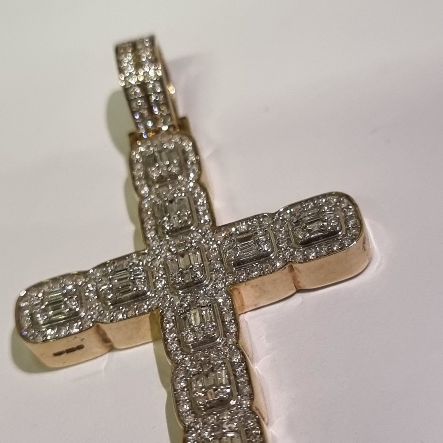 Large Illusion Emarald Set Cross Pendant